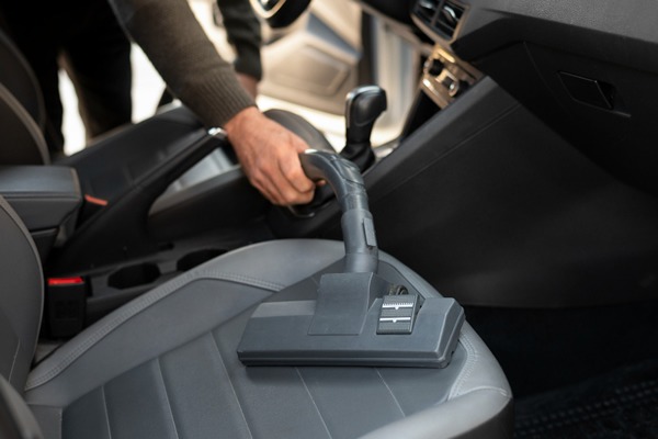 Vaccuum Car
